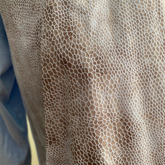 Gorgeous Moto-Cotton Model Light Cardigan By: G - Picture 13 of 15